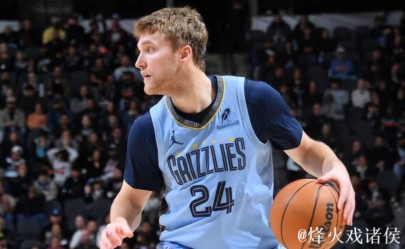 卡姆-斯潘塞近6场比赛场均18.8分5.3助,真实命中率高达90.1% 卡姆-斯潘塞近6场比赛场均18.8分5.3助,真实命中率高达90.1%