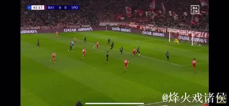 17岁290天,卡尔成欧冠史上连续三场破门最年轻球员 17岁290天,卡尔成欧冠史上连续三场破门最年轻球员