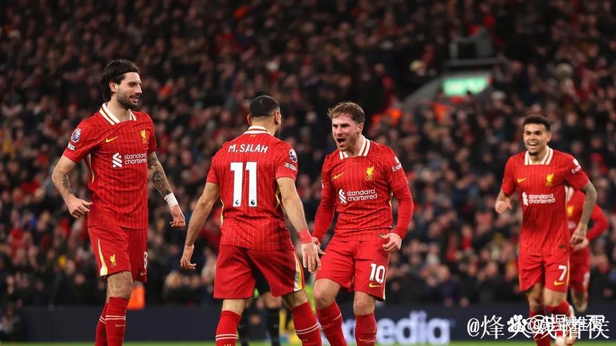 英超格局：阿森纳受两强紧追，曼联利物浦等4队积分持平，下轮迎四场大战